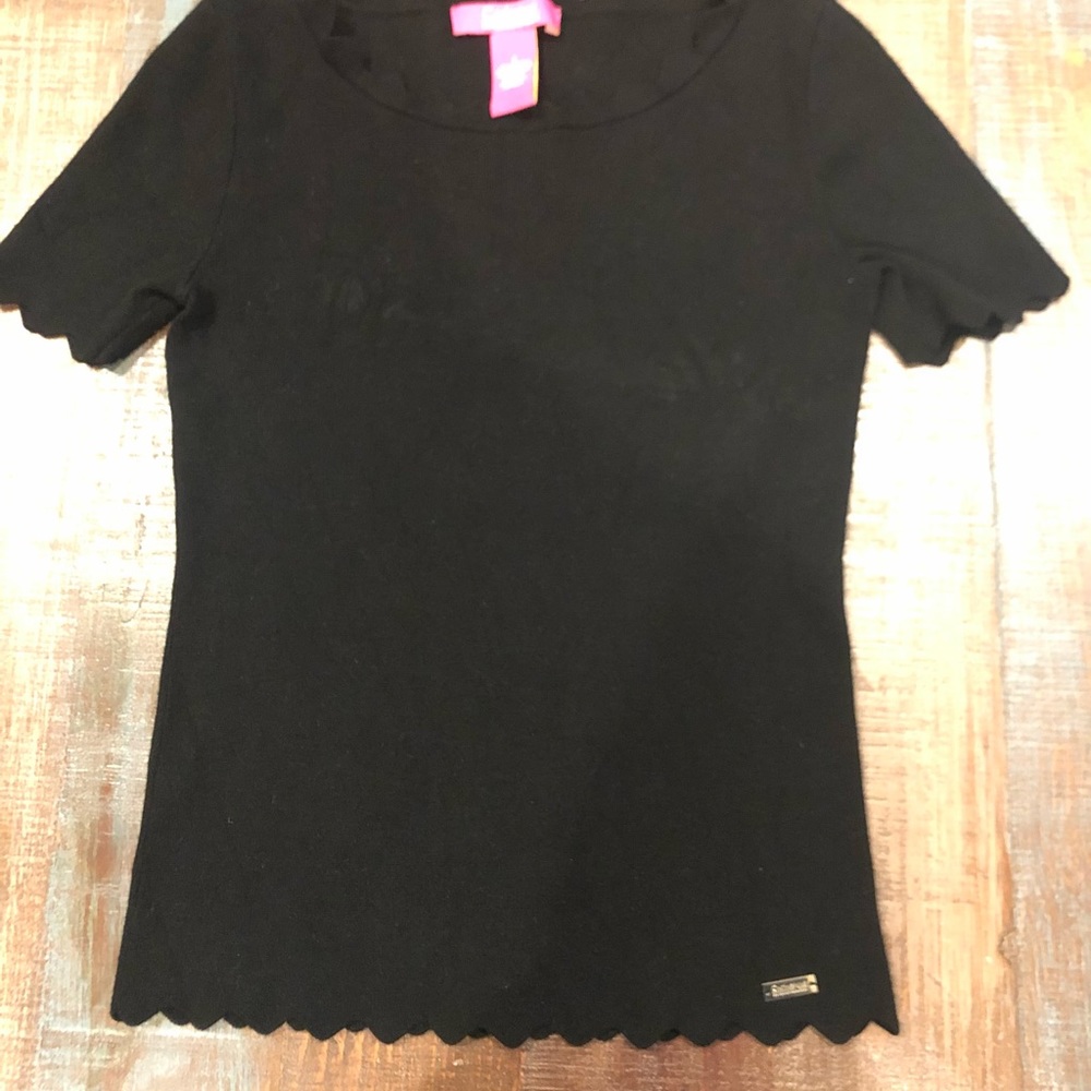 Scalloped short sleeve Sweater S EUC - Picture 4 of 10